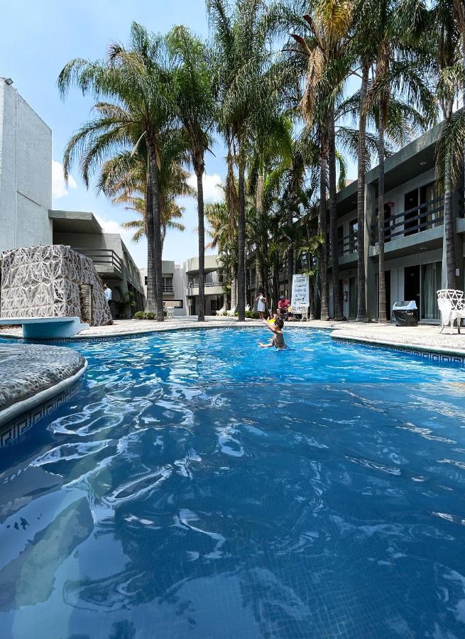 Hotel Suites Del Real Zapopan Exterior photo